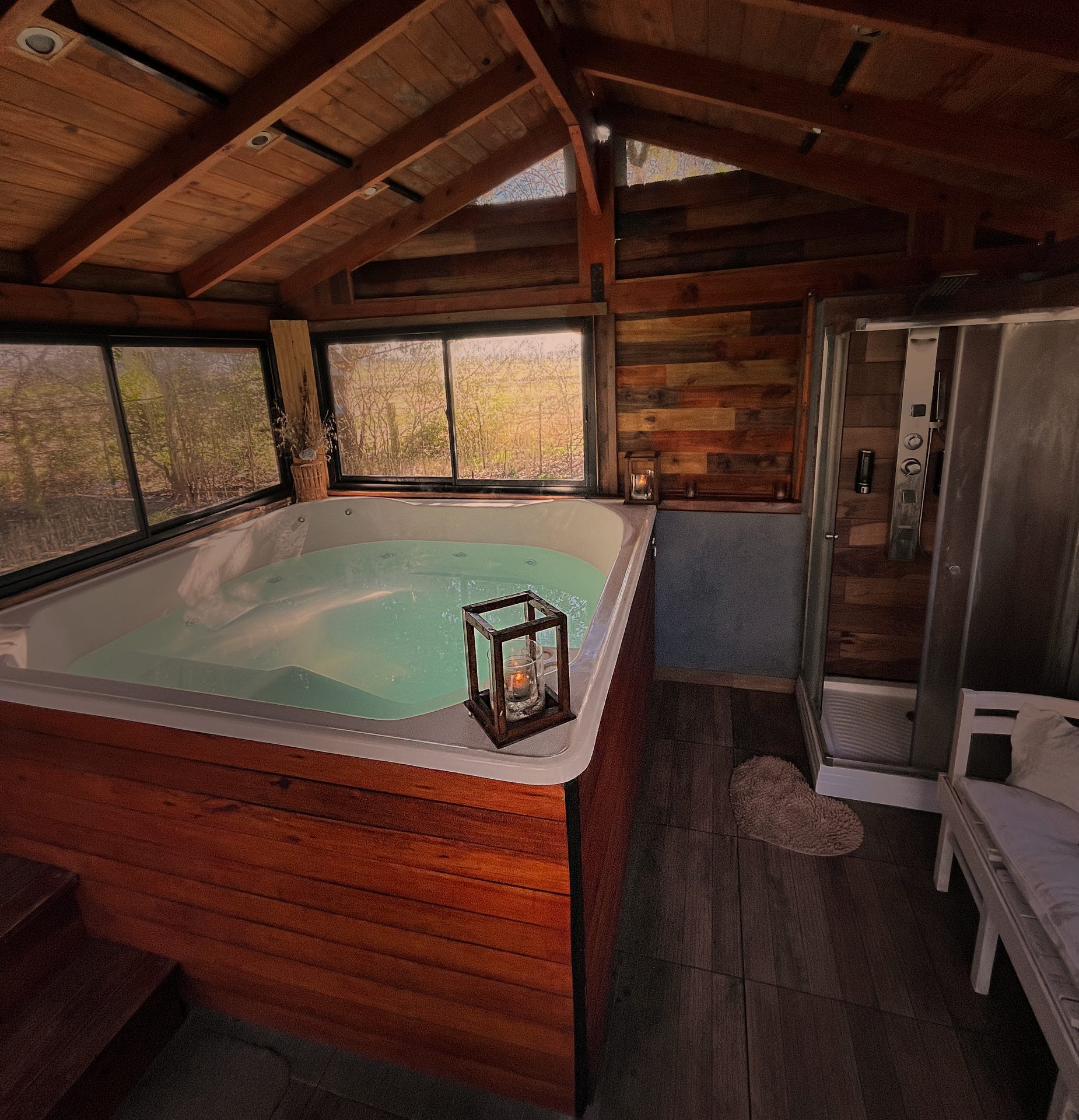 Jacuzzi en la cabaña
